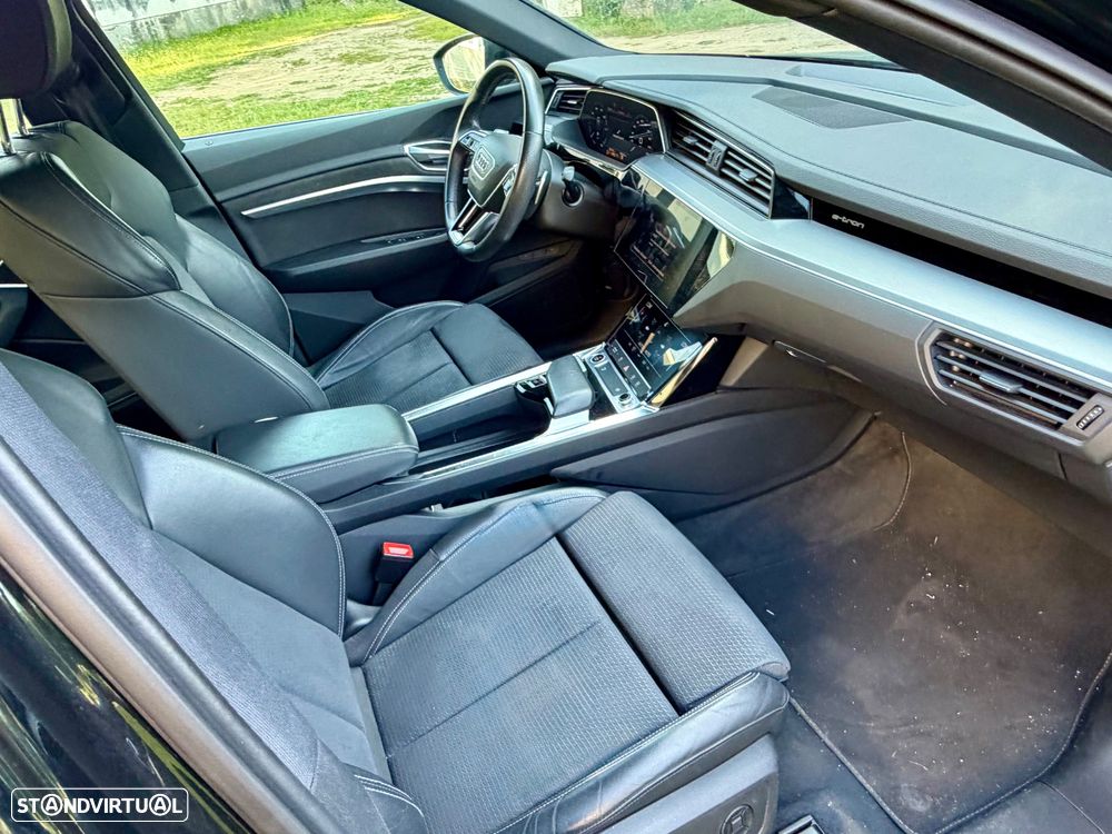 Audi e-tron 55 quattro S line - 30