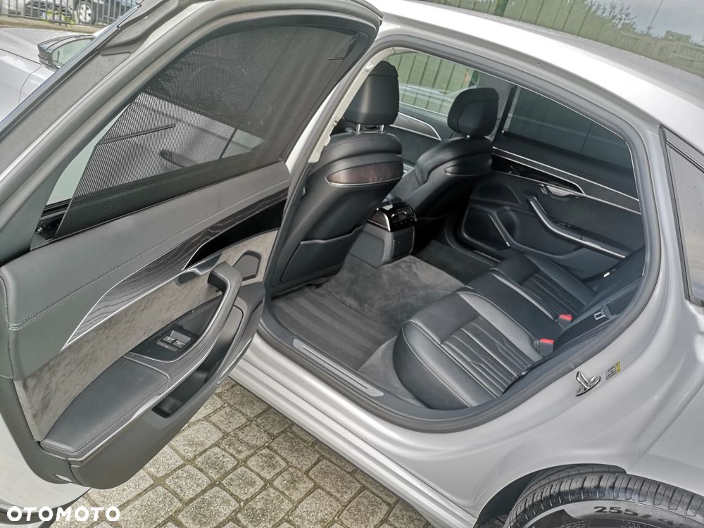 Audi A8 L 55 TFSI quattro tiptronic - 25