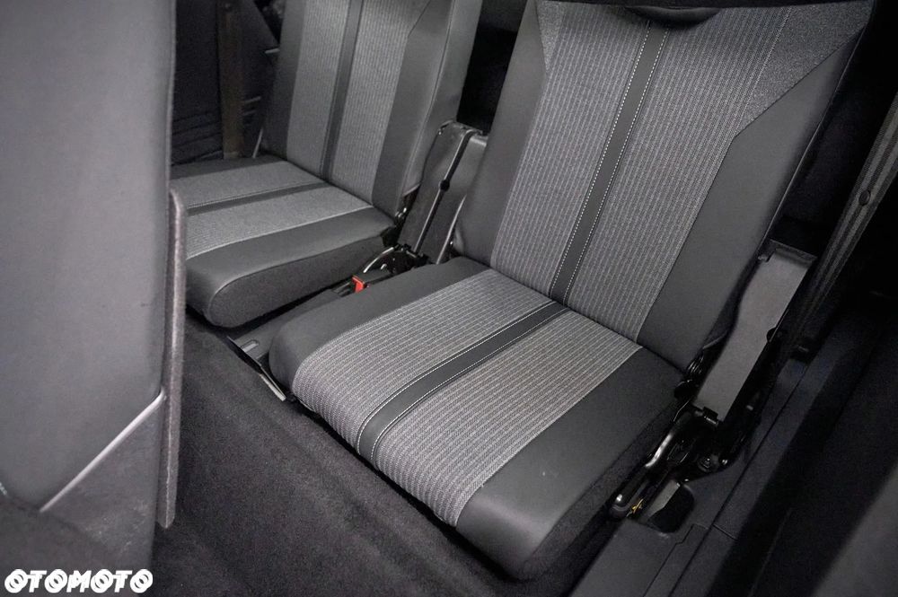 Peugeot 5008 BlueHDi 130 EAT8 Allure Pack - 28