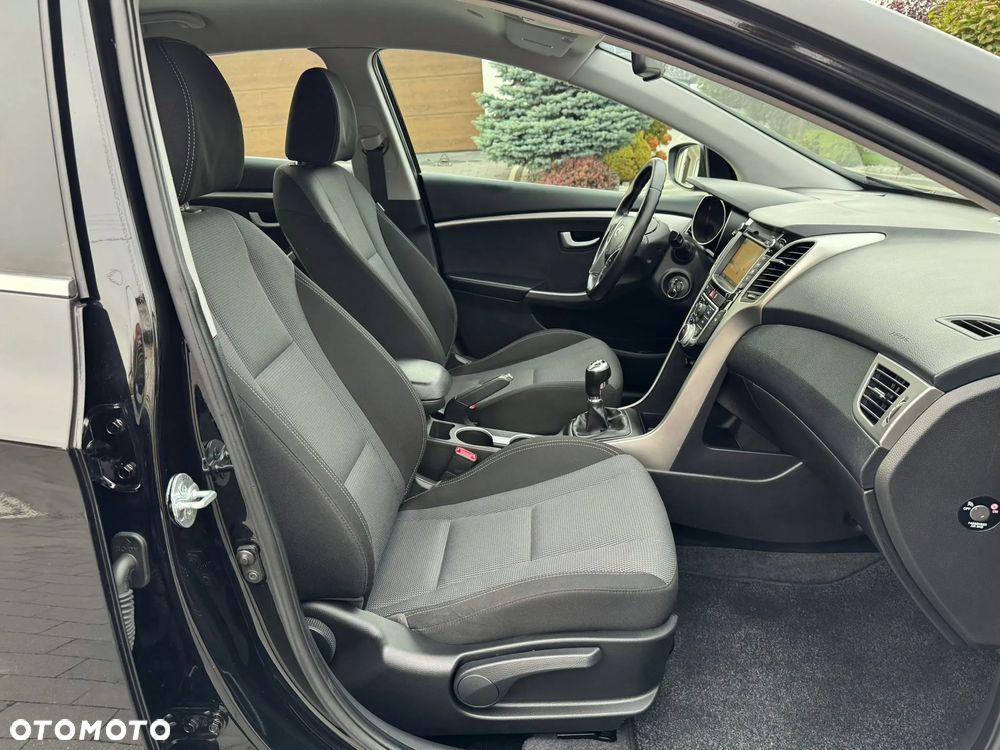Hyundai i30 1.4 Premium - 25
