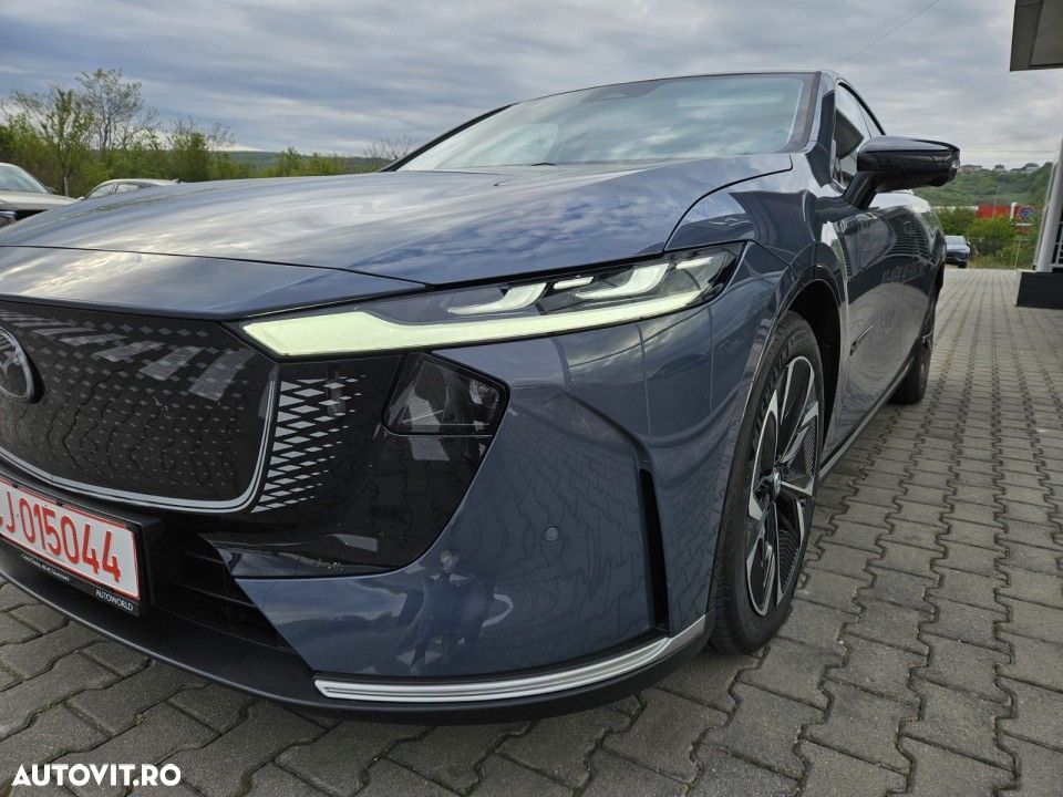 Mazda 6e - 4