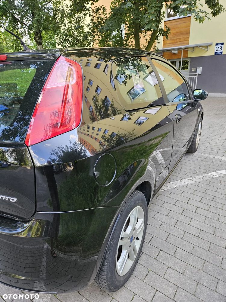 Fiat Grande Punto 1.4 16V Emotion - 5