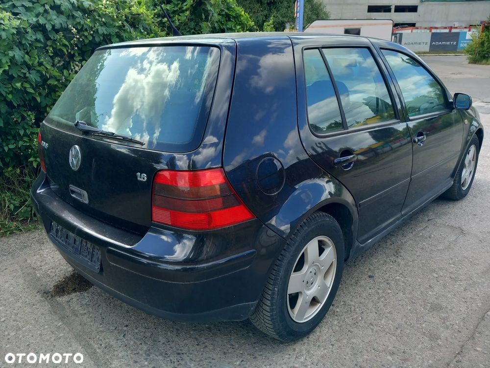 Volkswagen Golf 1.6 Highline - 4