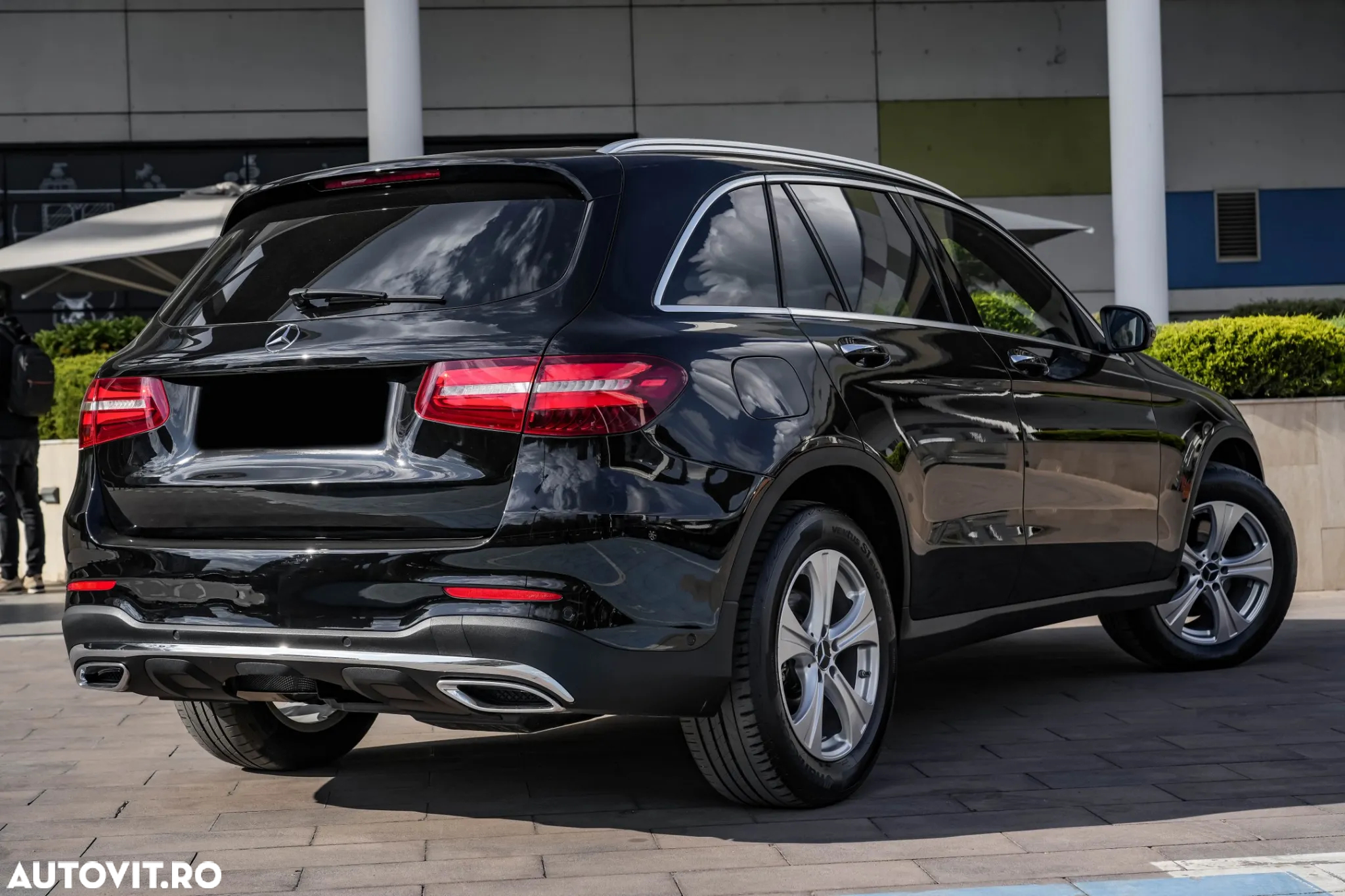Mercedes-Benz GLC 250 d 4Matic 9G-TRONIC AMG Line - 10