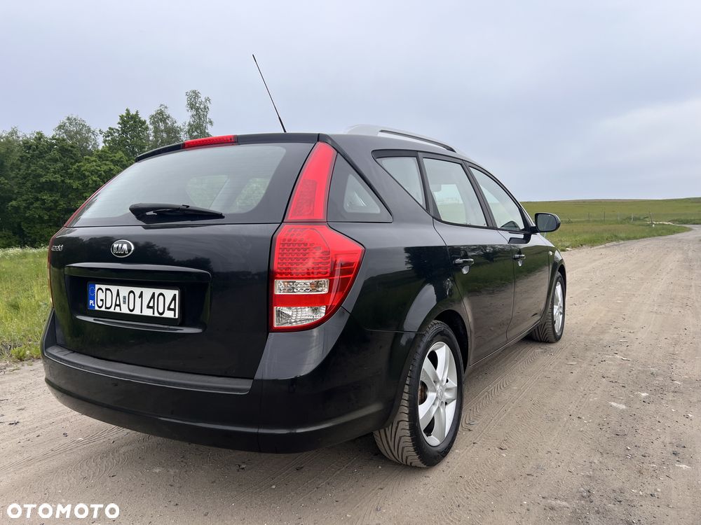 Kia Ceed 1.4 Comfort + - 5