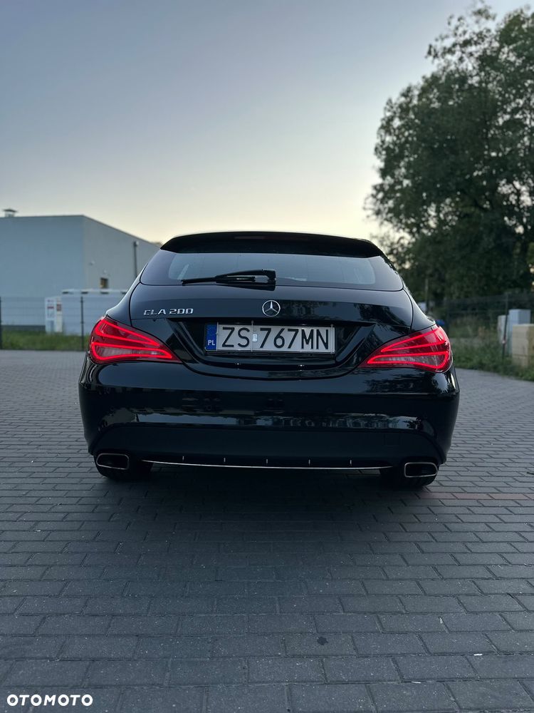 Mercedes-Benz CLA 200 - 3