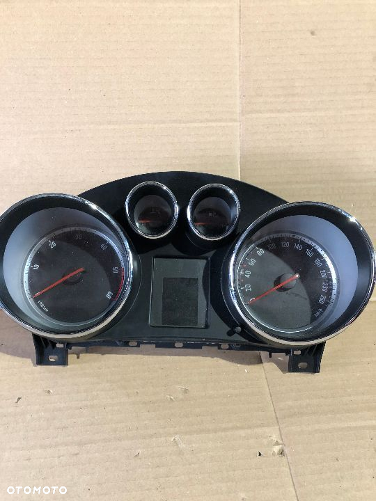 LICZNIK ZEGARY OPEL INSIGNIA DIESEL 2009R 12844134