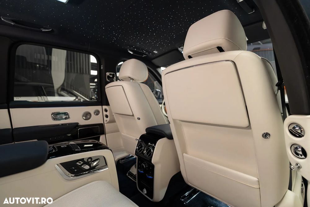 Rolls-Royce Cullinan Standard - 39