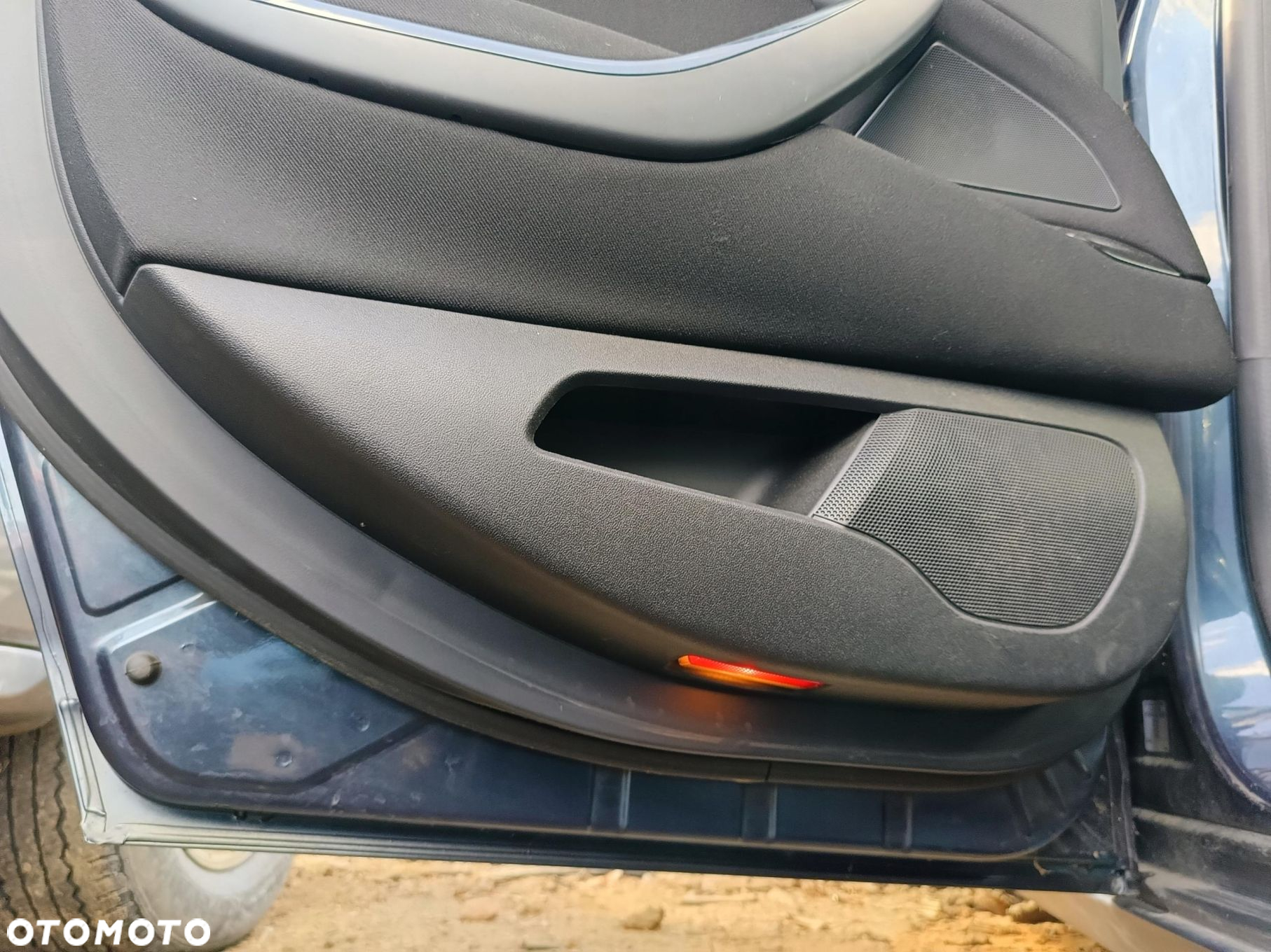 Citroen C5 X7 gen 3 08-17 DRZWI LEWE TYLNE TYŁ kod lakieru KGNC - 5