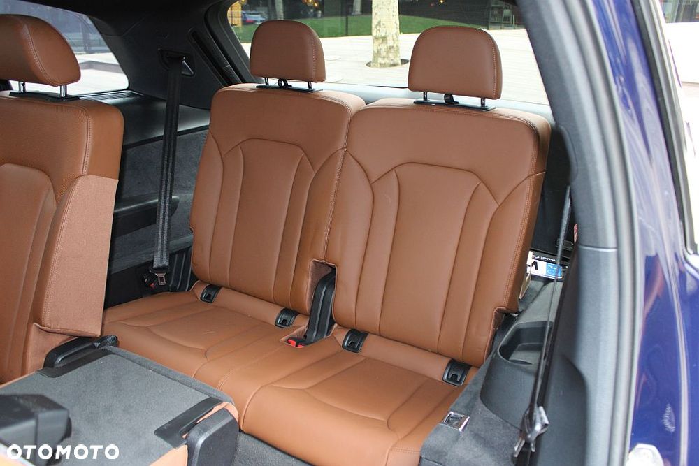 Audi Q7 - 16