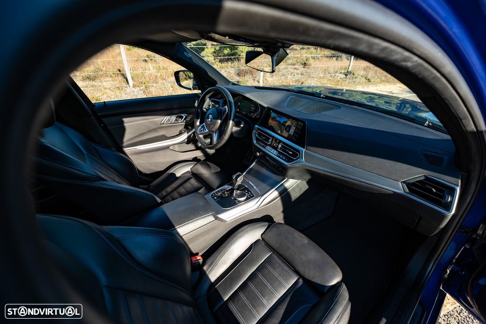BMW 330 i xDrive Pack M - 28