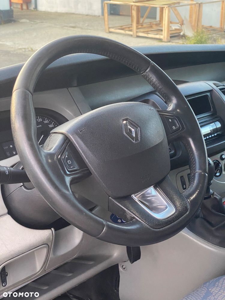 Renault Trafic - 12
