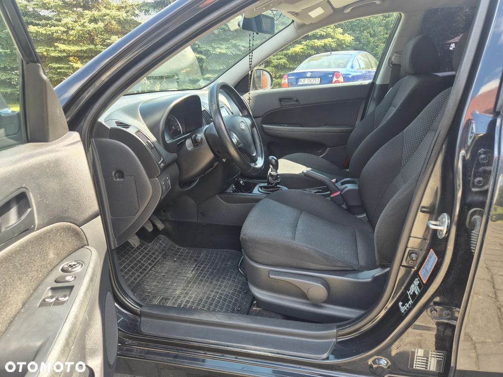 Hyundai i30 1.4 Classic + EU5 - 13
