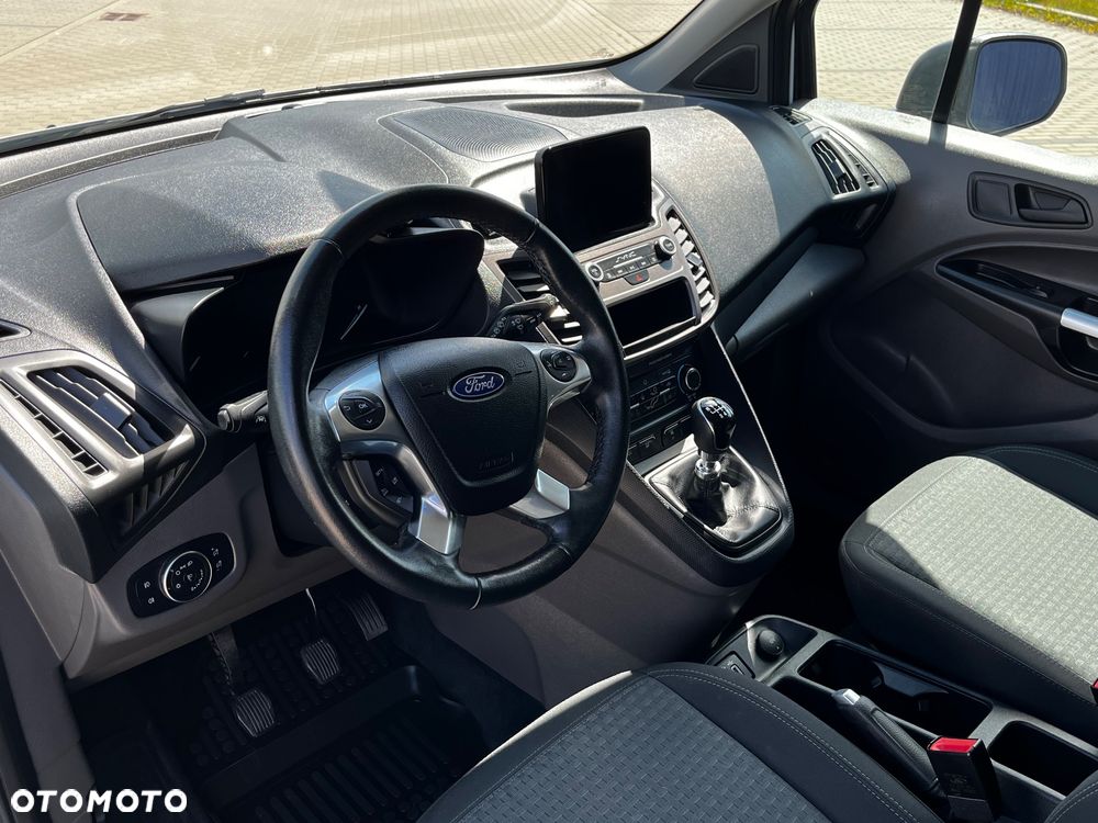 Ford Tourneo Connect - 14