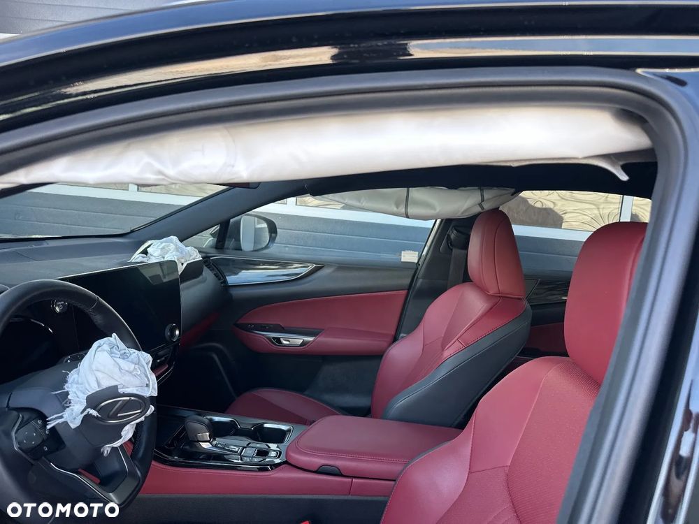 Lexus NX 350h Prestige AWD - 28