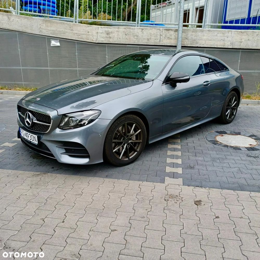 Mercedes-Benz Klasa E 300 d Coupe 9G-TRONIC - 4