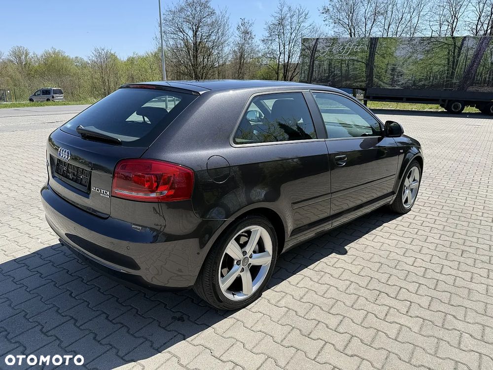 Audi A3 3-drzwiowe 2.0 TDI DPF quattro S line Sportpaket (plus) - 4