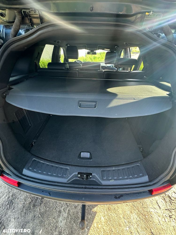 Land Rover Discovery Sport - 11