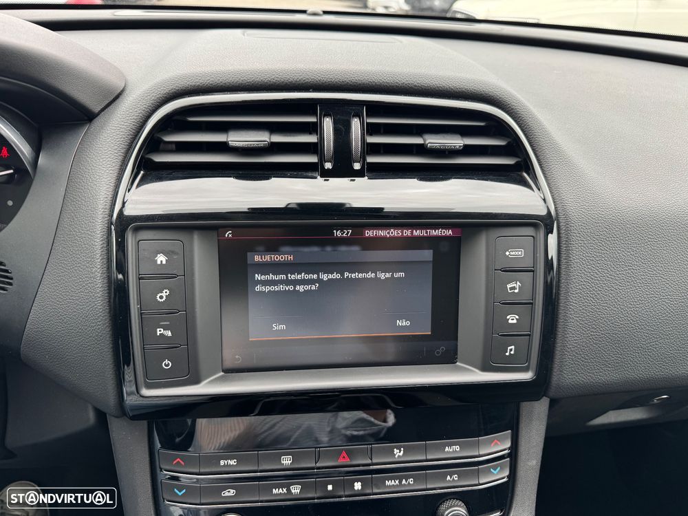 Jaguar F-Pace 2.0 i4D Pure - 18