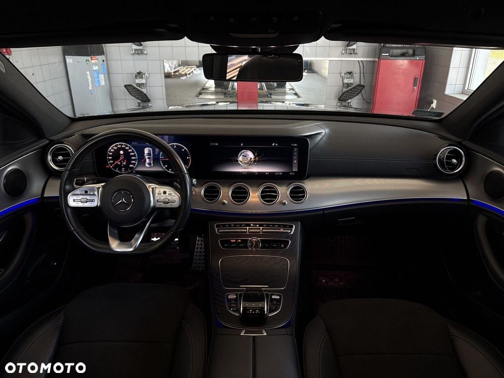 Mercedes-Benz Klasa E 220 d 4-Matic - 19