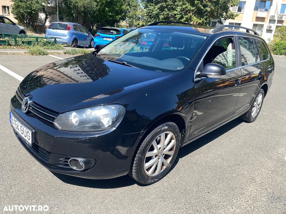 Volkswagen Golf - 1