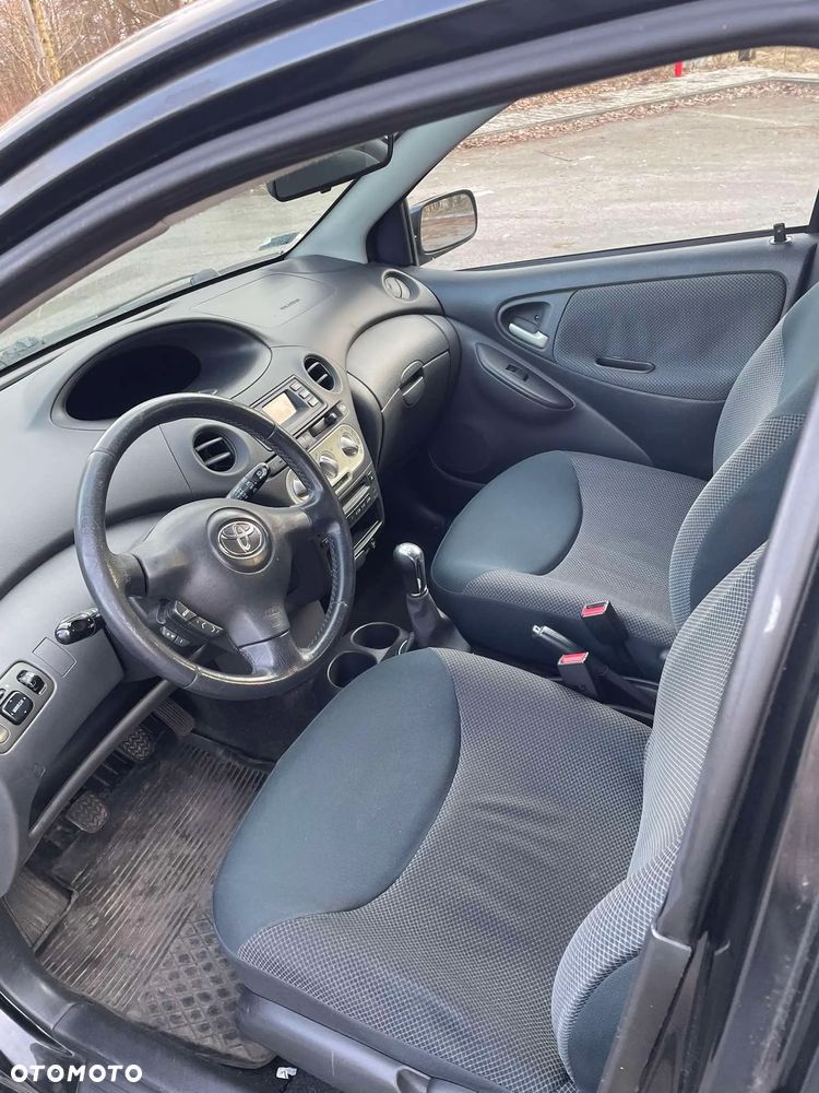 Toyota Yaris 1.4 D-4D - 8