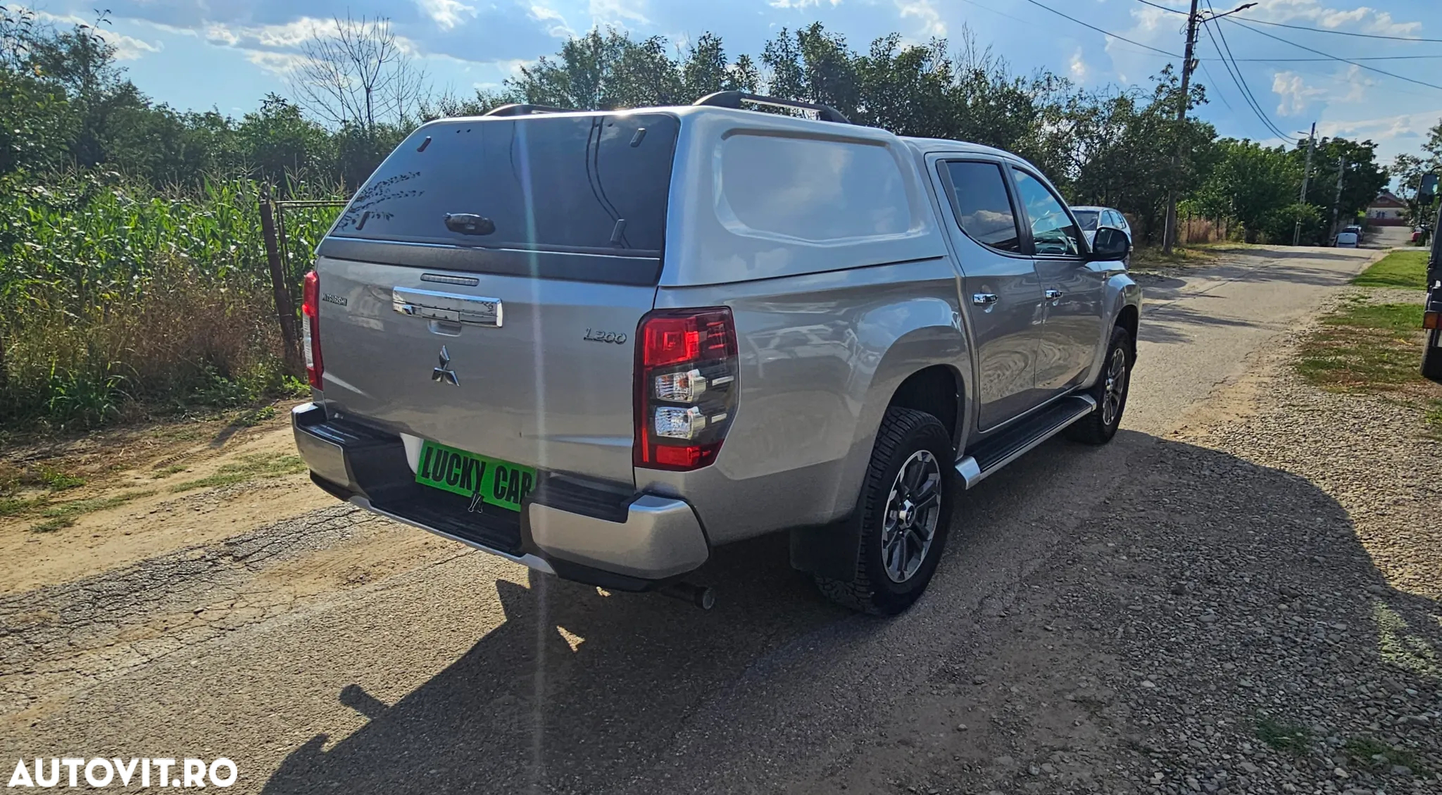 Mitsubishi L200 Double Cab 2.2 DI-D A/T Intense - 6
