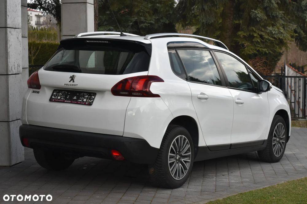 Peugeot 2008 PureTech 110 Stop&Start EAT6 Crossway - 21