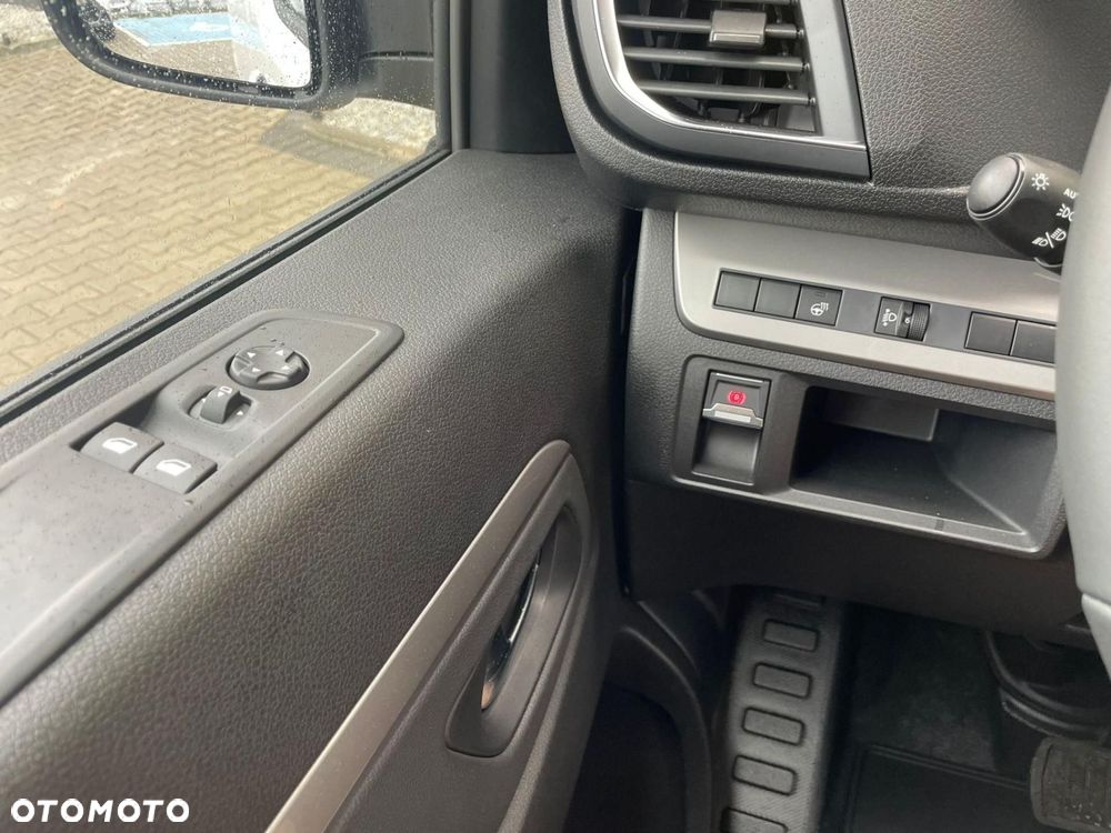 Opel Vivaro - 14