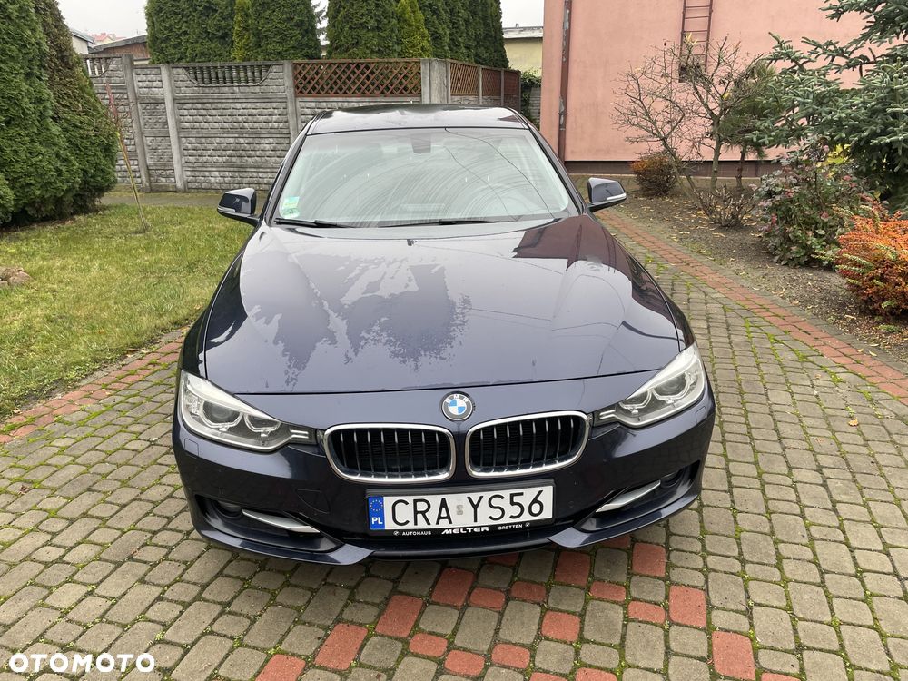 BMW Seria 3 328i Sport Line - 2