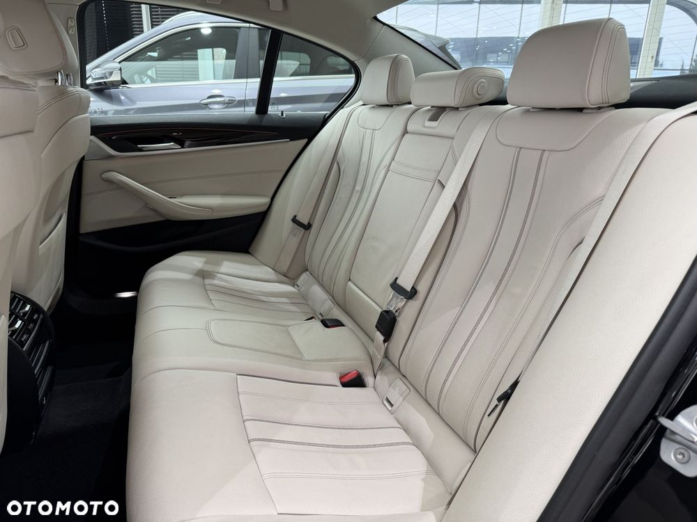 BMW Seria 5 - 13