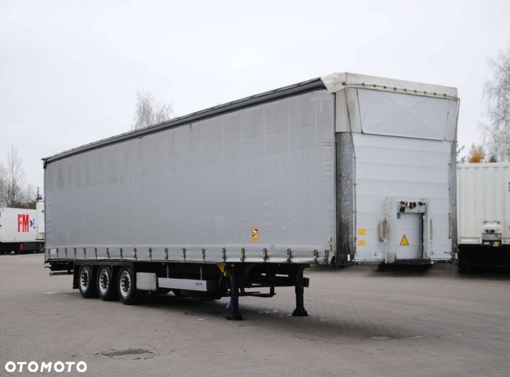 Schmitz Cargobull Varios Mega, podnoszona oś