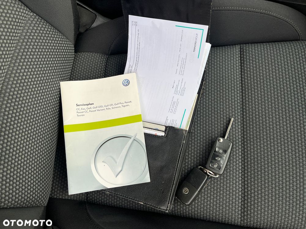 Volkswagen Golf - 18