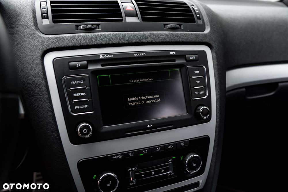 Skoda Octavia 2.0 TDI DPF DSG RS - 27
