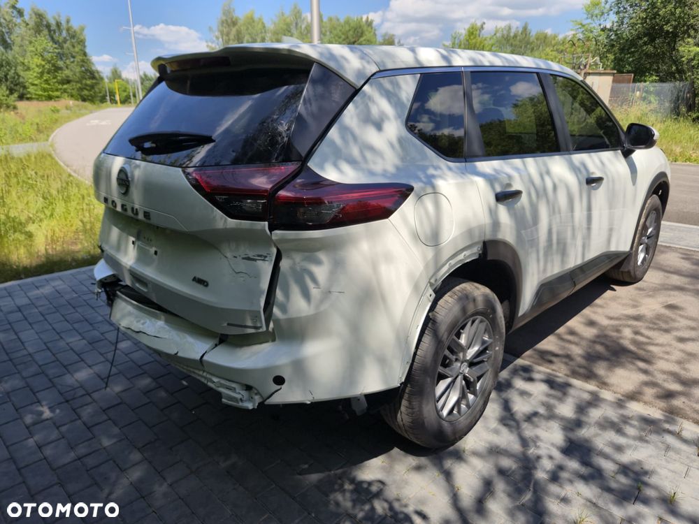 Nissan Rogue - 8