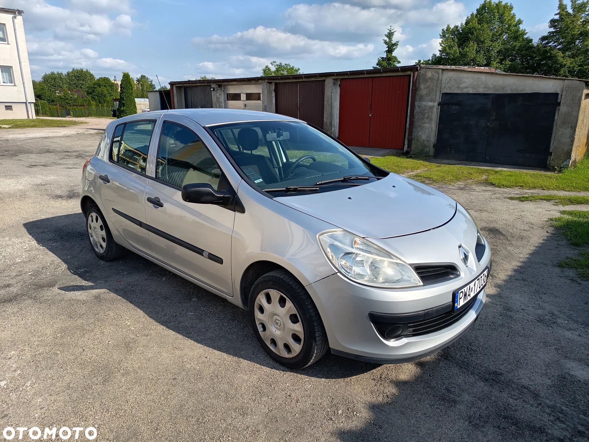 Renault Clio - 1