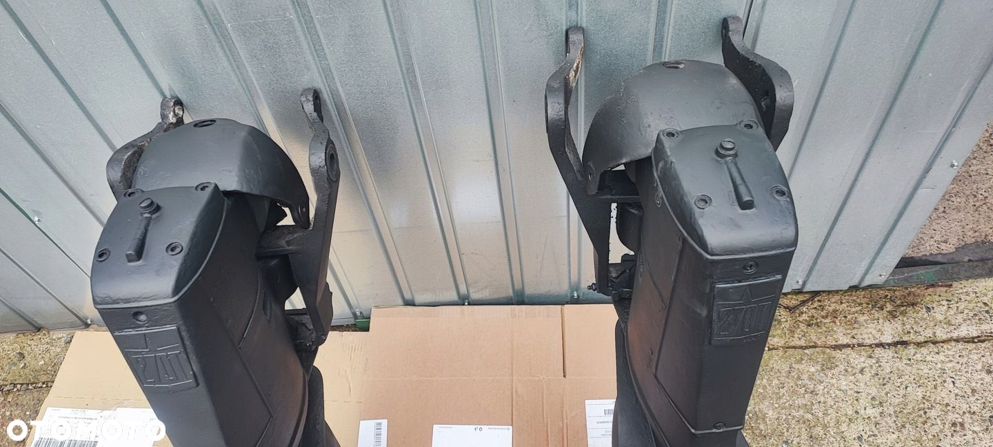 Przekładnia Zetka spodzina że śrubą Volvo Penta 270 - 8