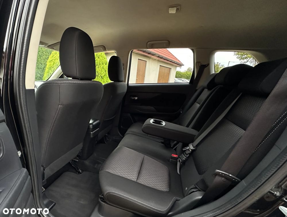 Mitsubishi Outlander - 20
