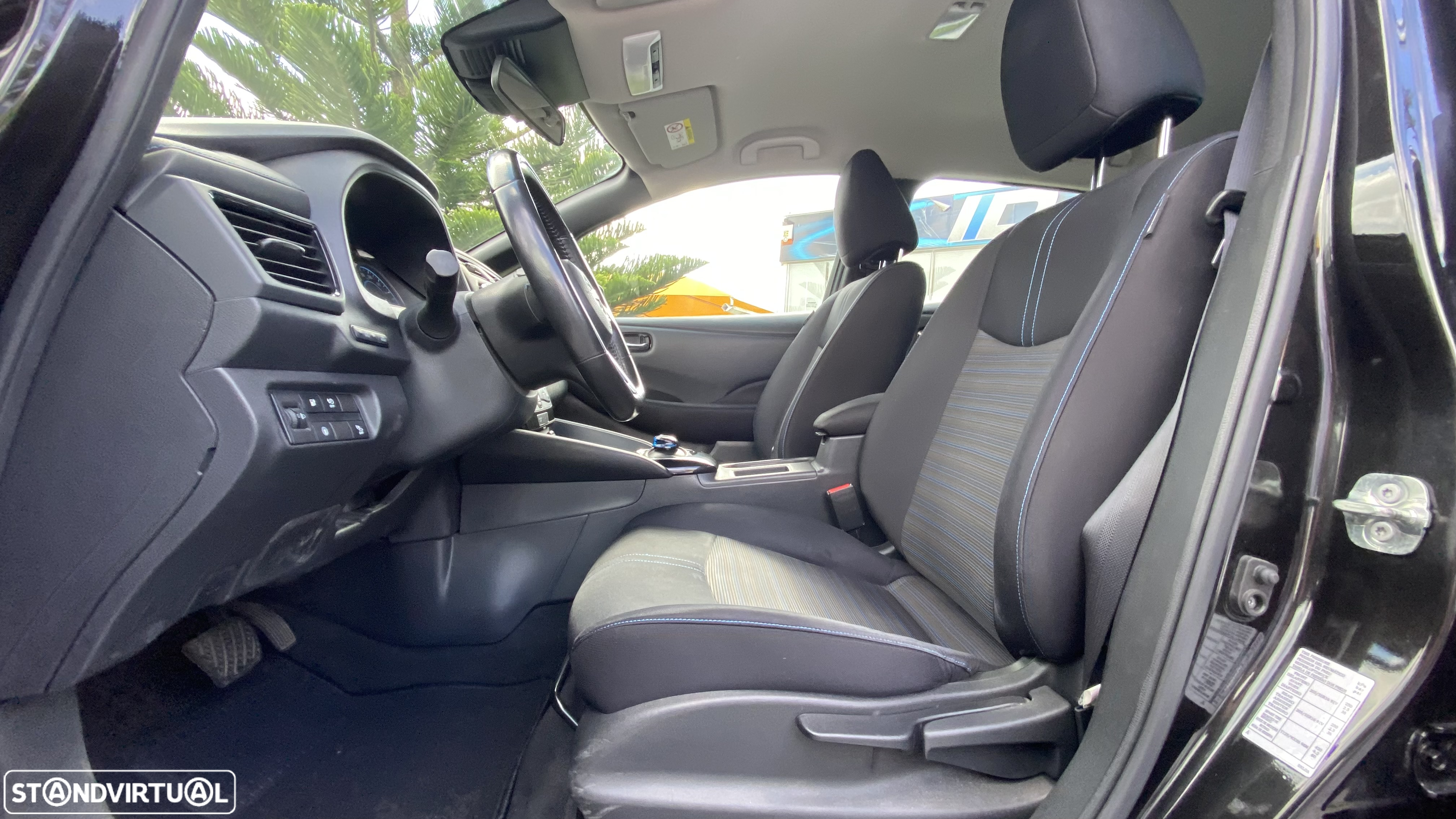 Nissan Leaf N-Connecta - 19