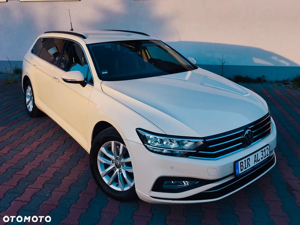 Volkswagen Passat 2.0 TDI SCR DSG Business - 2