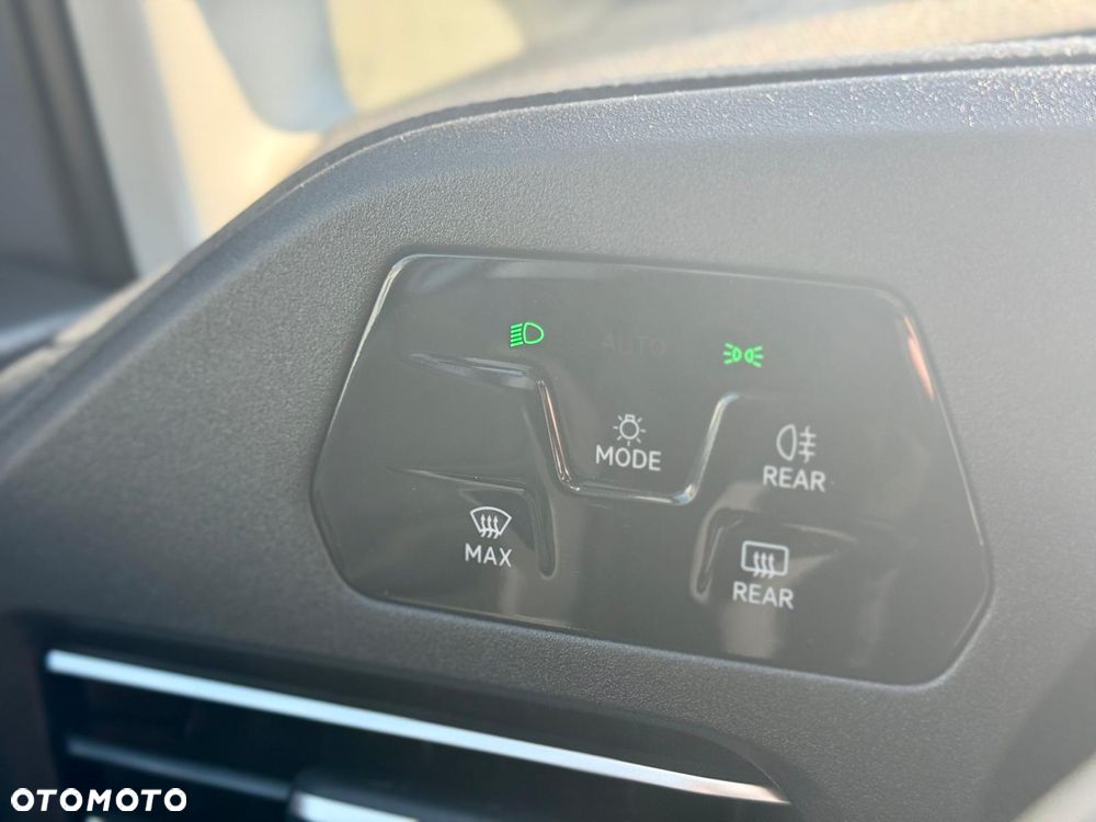 Volkswagen Caddy Maxi 2.0 TDI DSG - 23