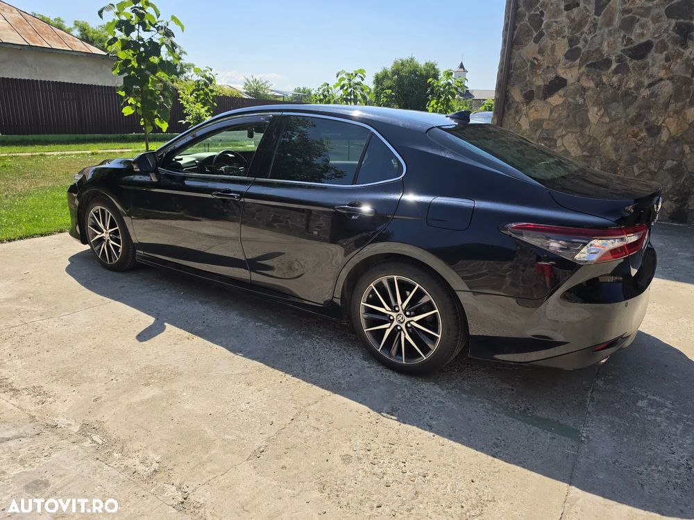 Toyota Camry 2.5 Exclusive - 10