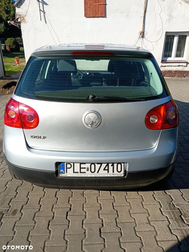 Volkswagen Golf - 6