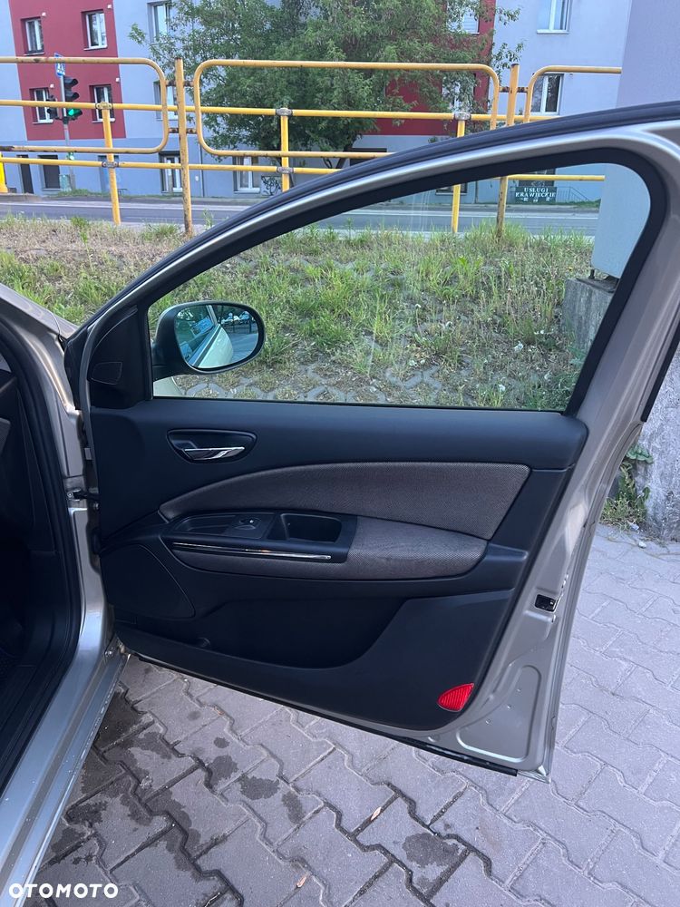Fiat Bravo 1.4 16V Dynamic - 11