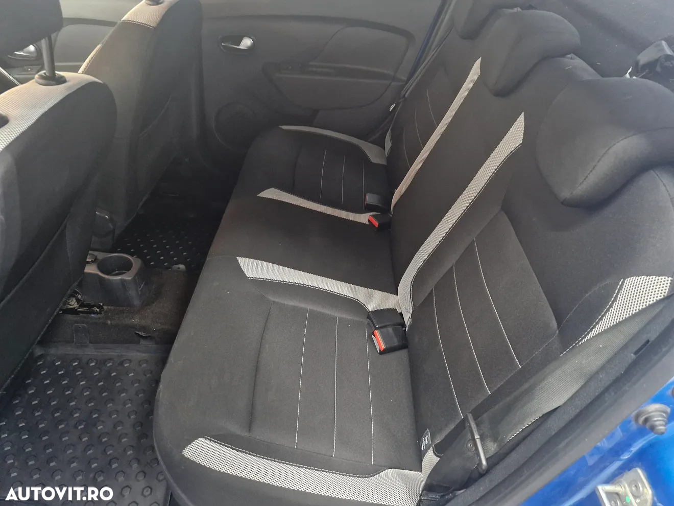 Dacia Logan Stepway TCe 100 GPL - 16
