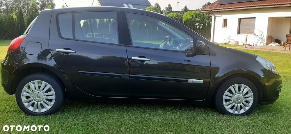 Renault Clio 1.2 16V 75 TomTom Edition - 12