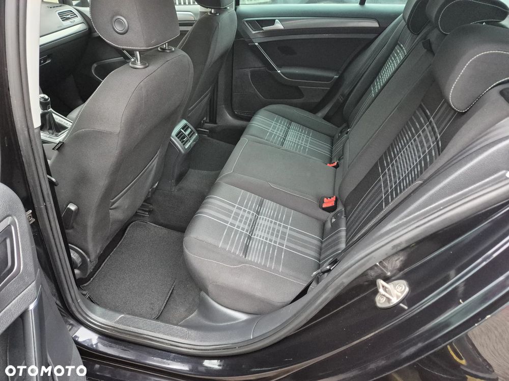 Volkswagen Golf 1.6 TDI BlueMotion Technology Lounge - 14