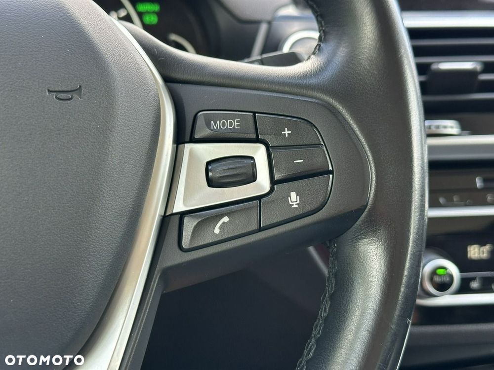BMW X3 xDrive20d xLine - 32
