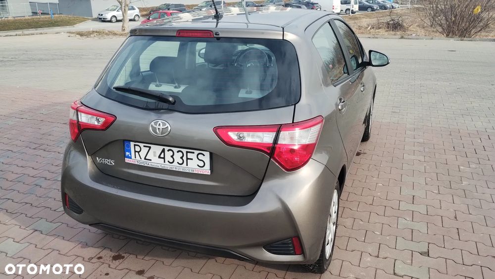 Toyota Yaris - 5