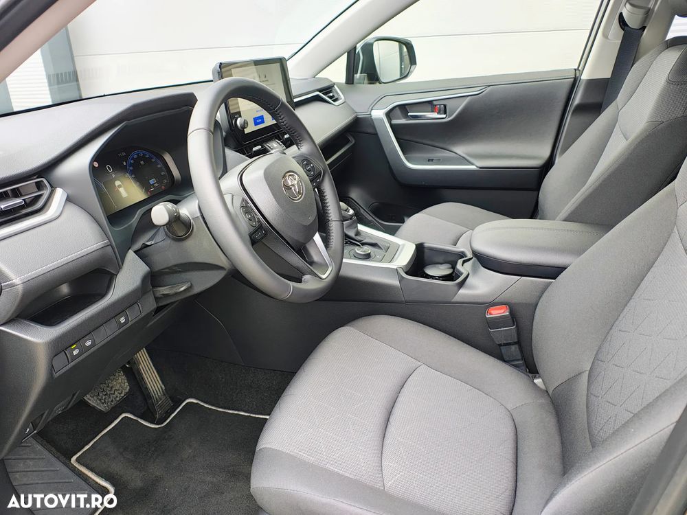 Toyota RAV4 - 5